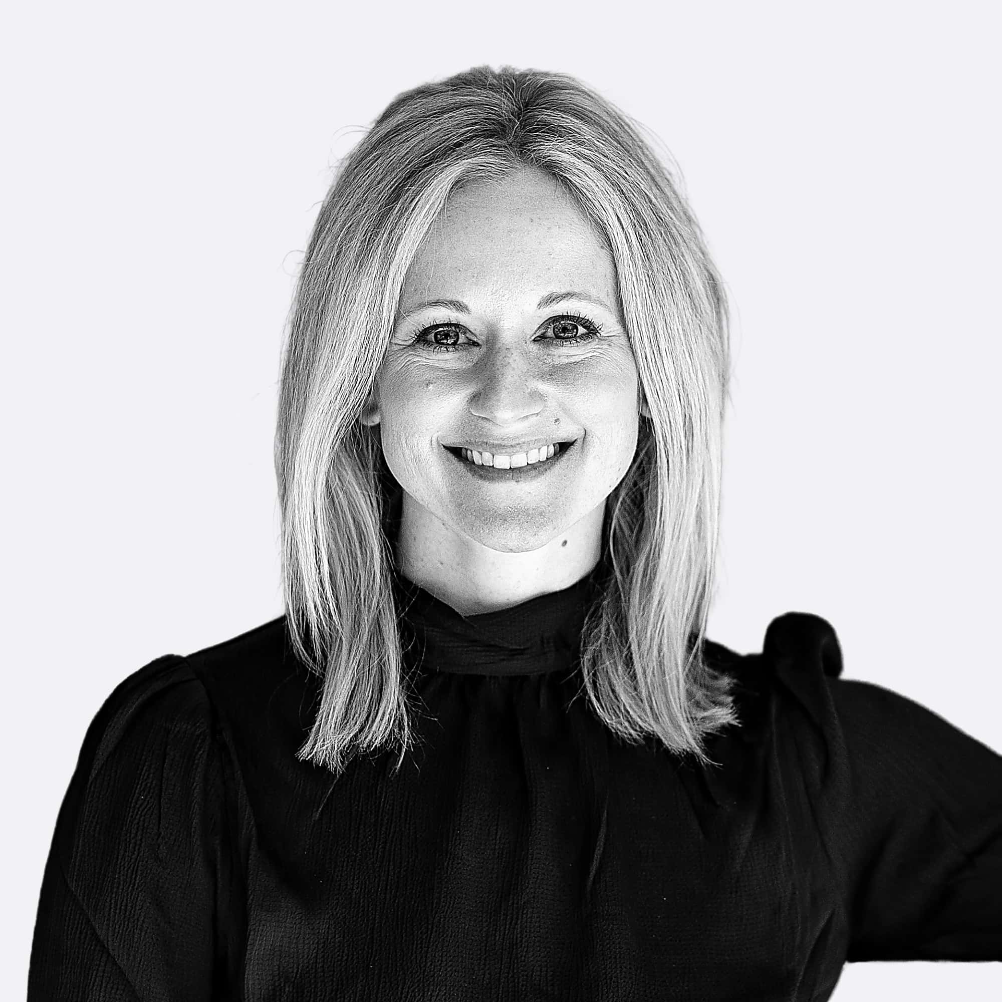 Nadine Coffelt headshot